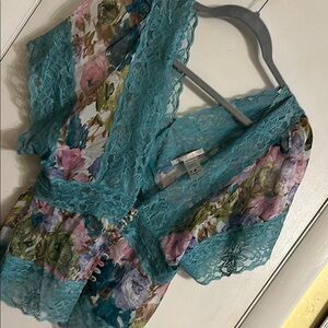 AGACI Floral Lace Top